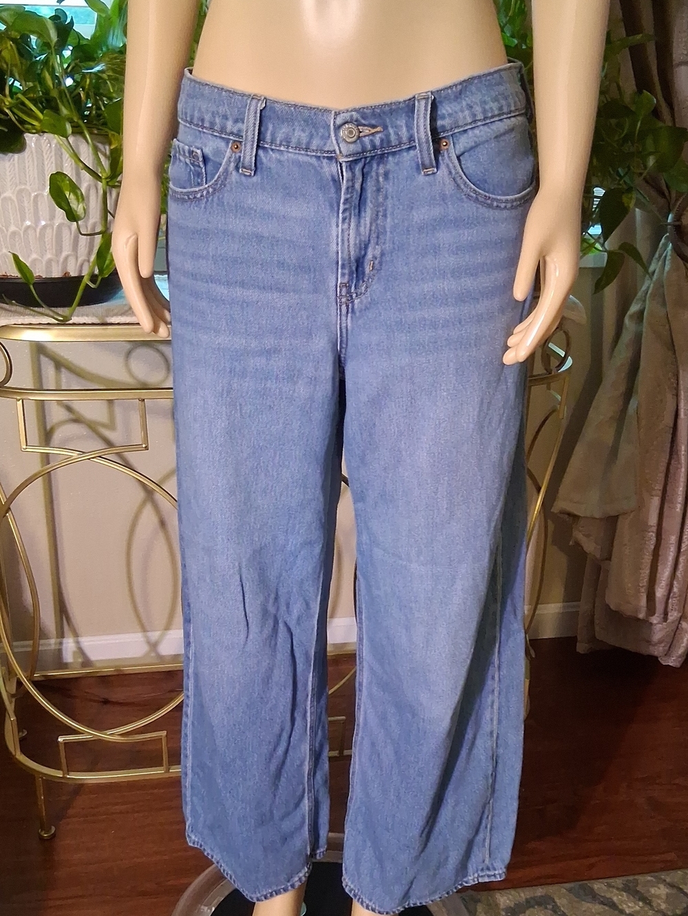 Old Navy Light Blue Wide-Leg Jeans